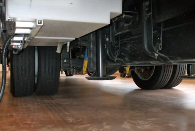 A1 RV Repair Lippert hydraulic leveling jack rebuild on a home-stored 45-foot diesel pusher in The Acreage