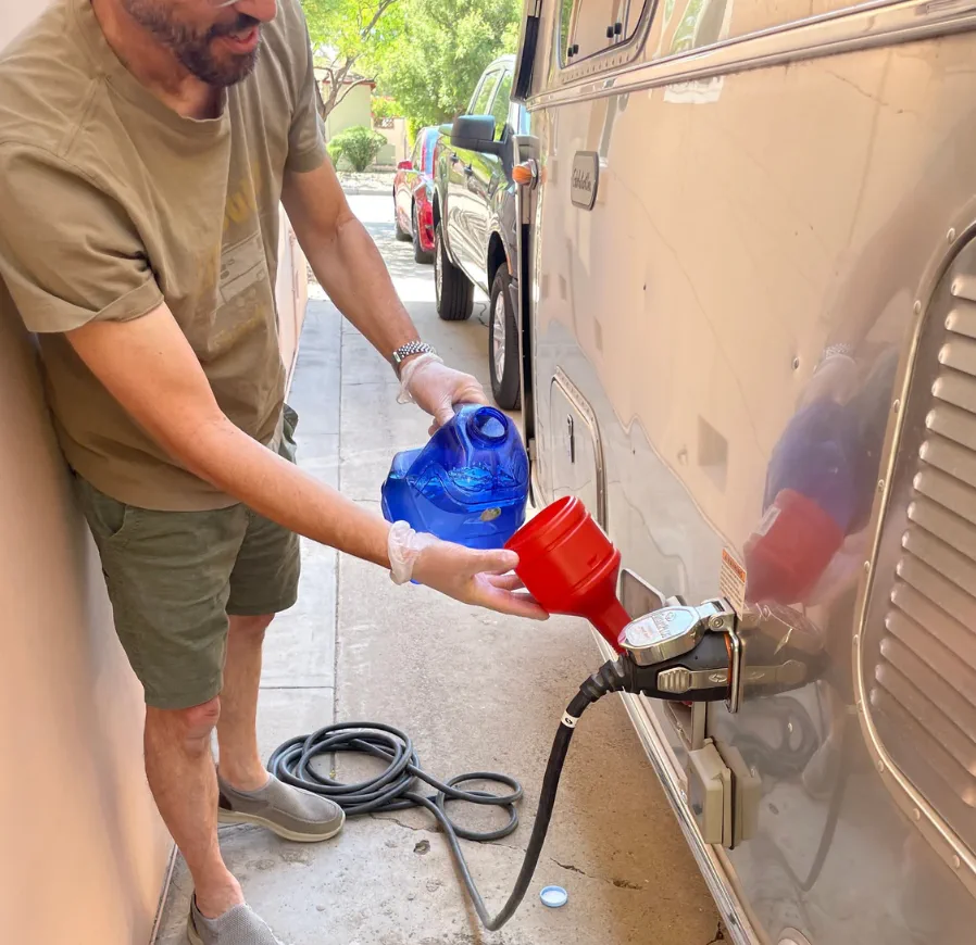 Pressure test on a Tiffin Allegro fresh water system